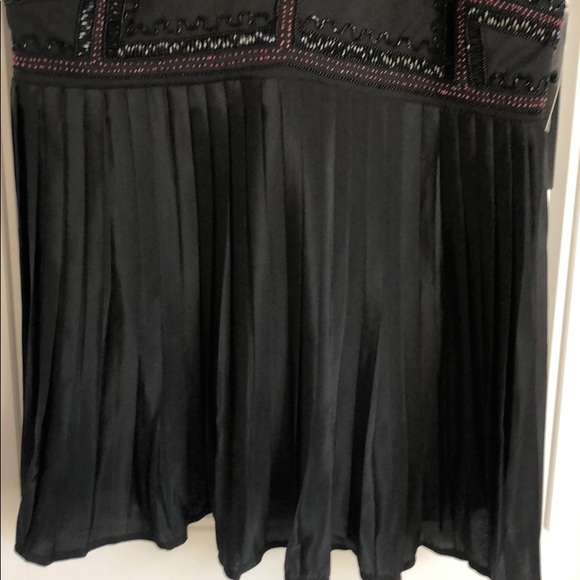 Top - Picture 5 of 7